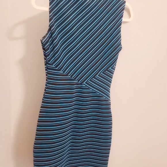 Dres - Picture 3 of 3